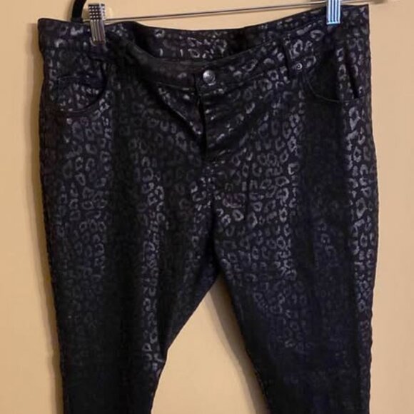 Nicole by Nicole Miller Black Cheetah Pants - Picture 1 of 3